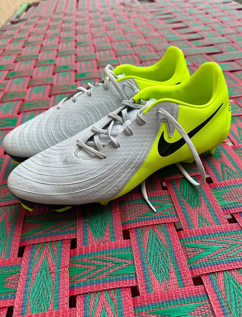 Nike phathom 1