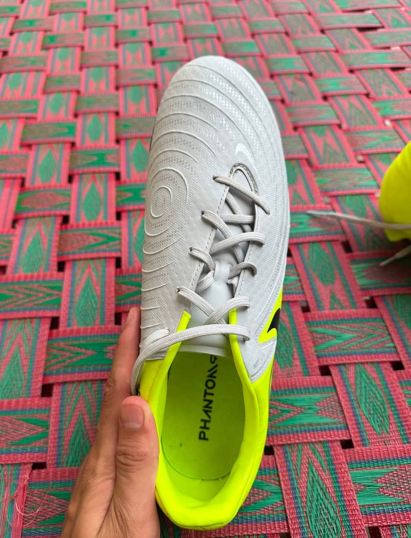 Nike phathom 6