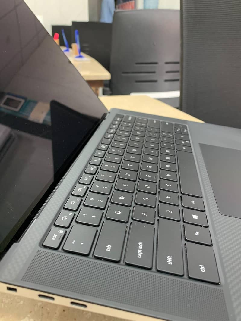 dell precision 5560 2