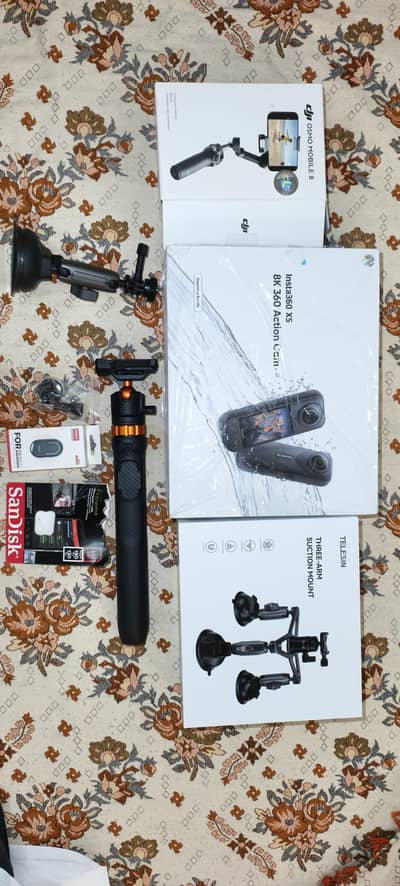 Insta 360x5 essential bundle