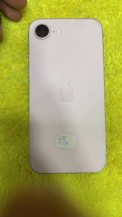 Iphone 17e 256gb 4cylcle  100% jv