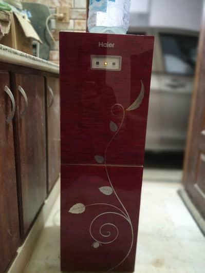 Haier Water Dispenser with Mini Fridge – Excellent Working Condition