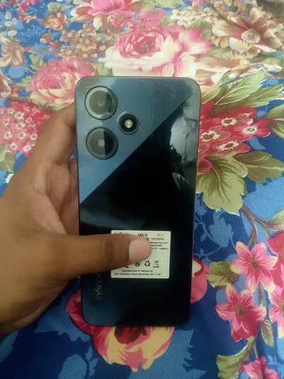 Infinix Hot 30 Play
