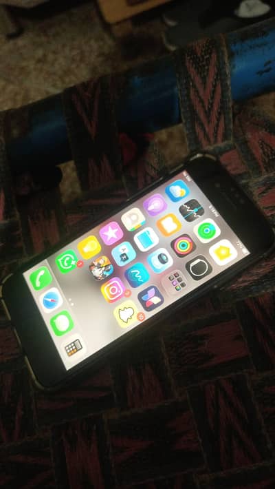 iphone SE 3 jv 95 health 10by10 64gb