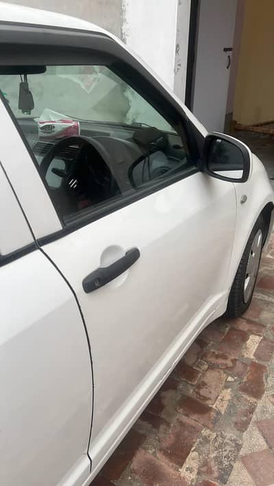 Suzuki Swift 2012