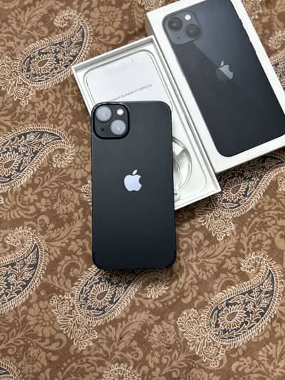 Apple iPhone 13