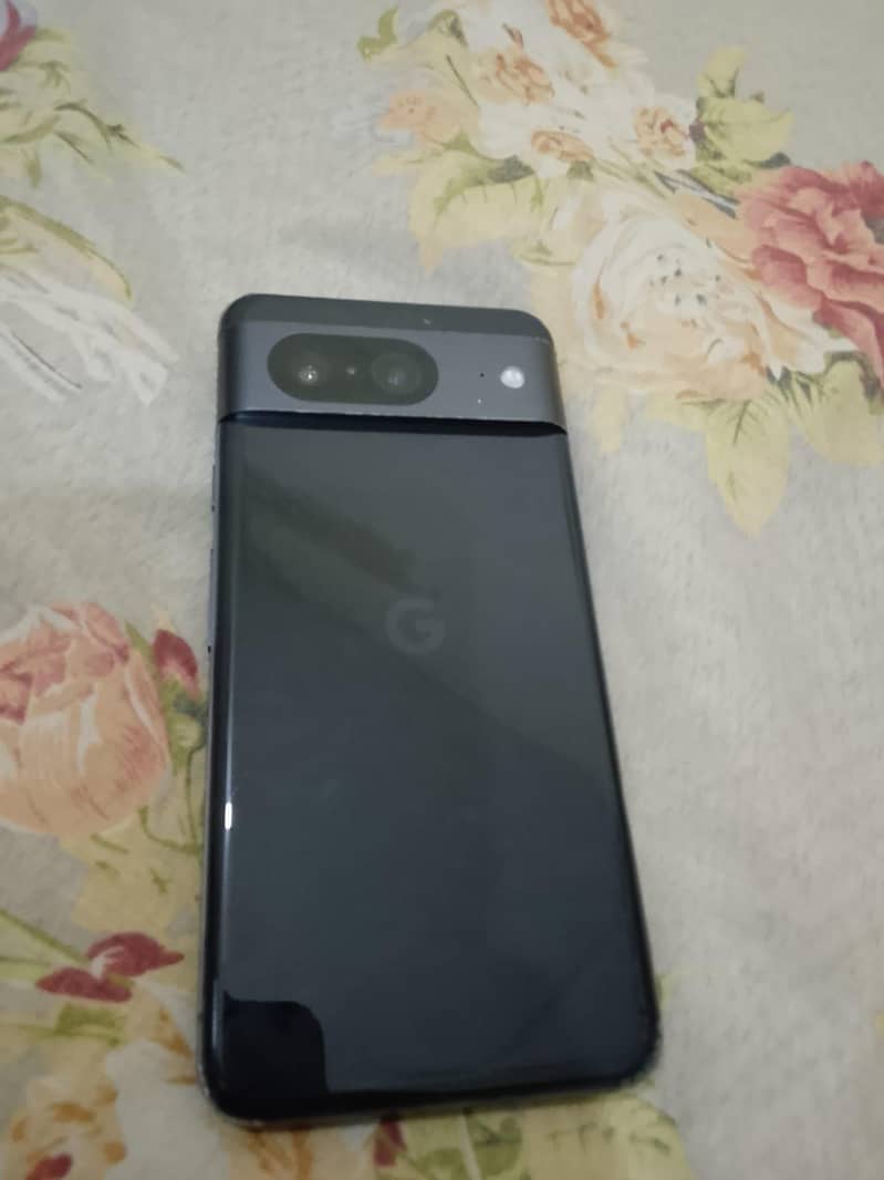 Google Pixel 8 5