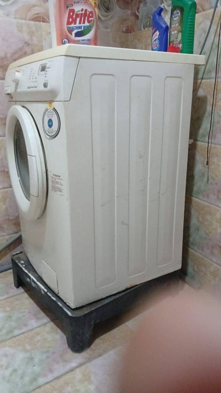 Electrolux Front Loading Washing Machine 1