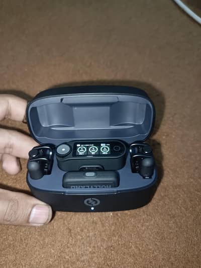 Hollyland Lark Max 2 | Professional Wireless Lavalier Microphone Mic