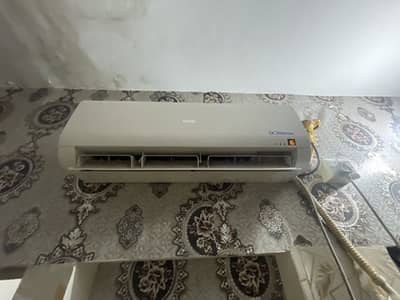 Hair Ac good condition urgent sale