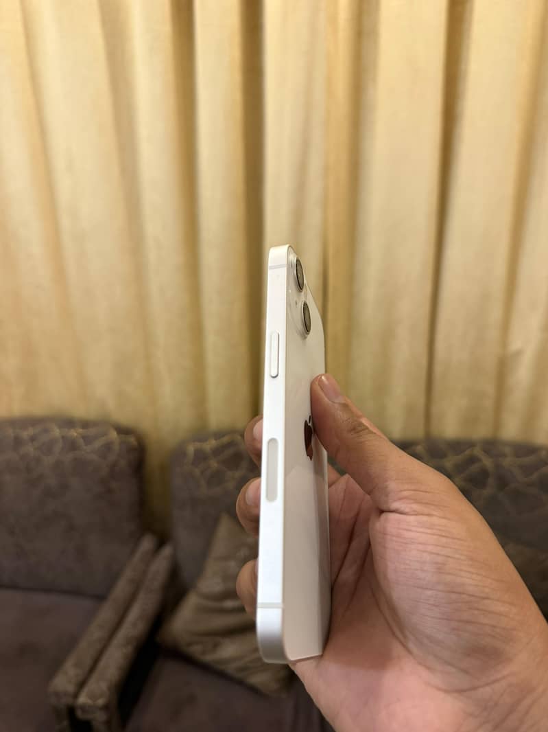 iPhone 13 JV 3