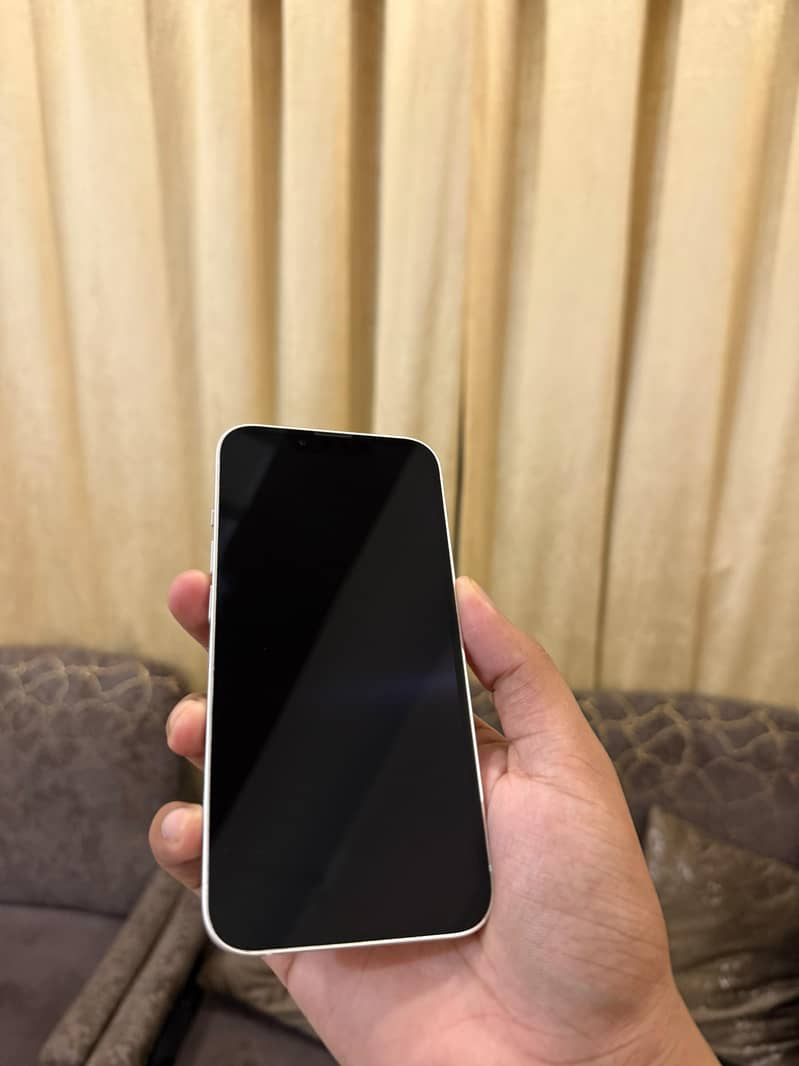 iPhone 13 JV 5