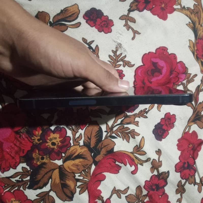 Apple iPhone 14 plus 1