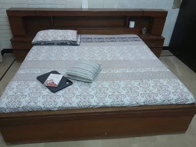BED WITH 2 DOOR CUPBOARD
