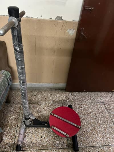 Heavy-duty gym twister machine available for sale.