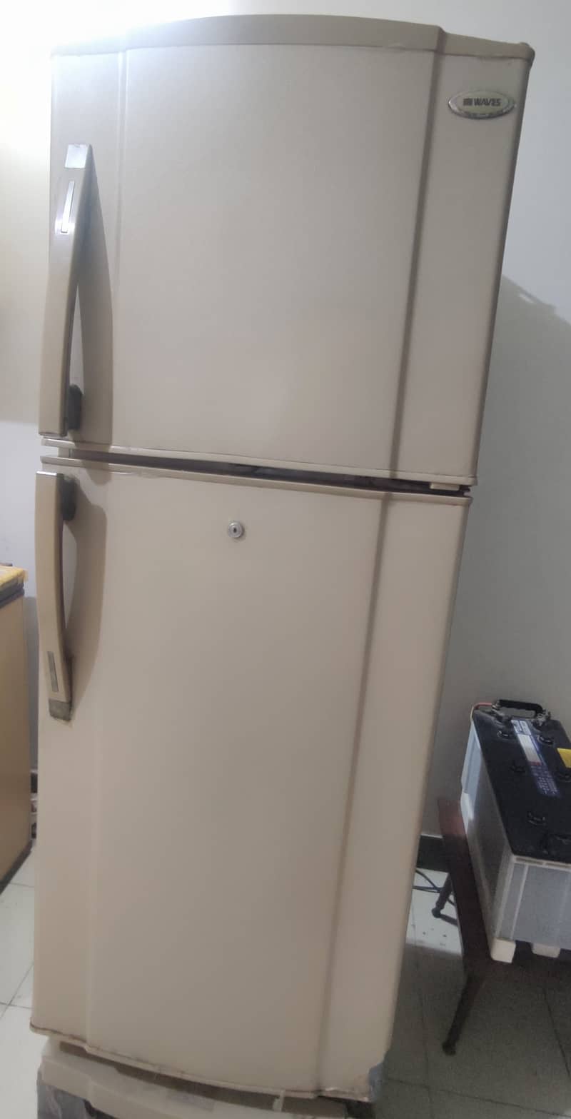 Waves Refrigerator 0