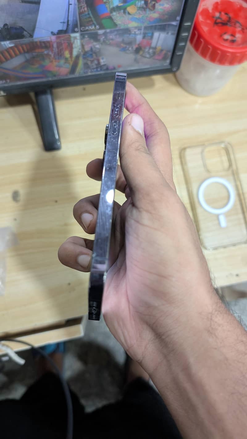 iPhone 14 Pro Max 3