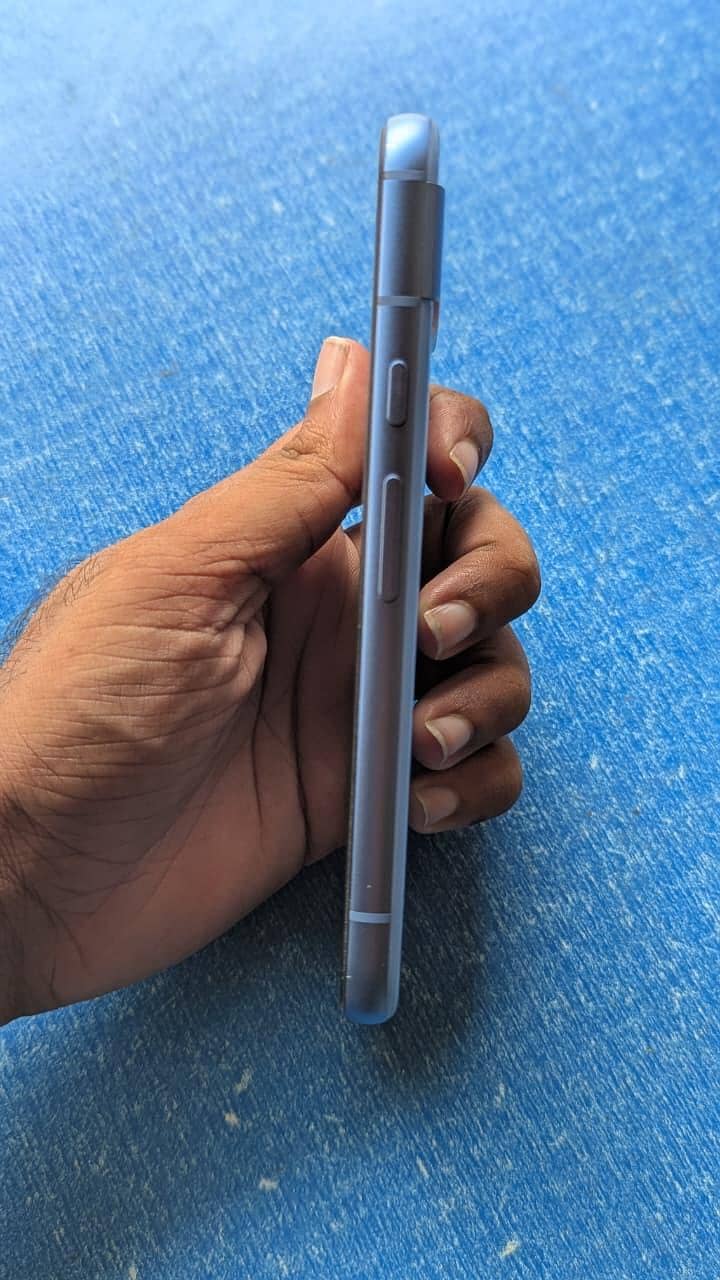 Google Pixel 8a 4