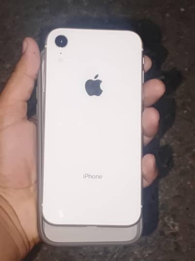 Apple iPhone XR
