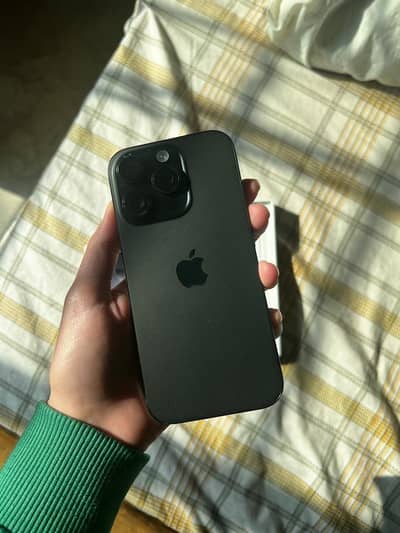 Apple iPhone 16 Pro