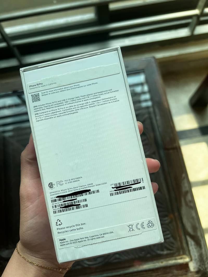 Apple iPhone 16 Pro 6