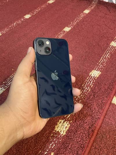 Apple iPhone 13