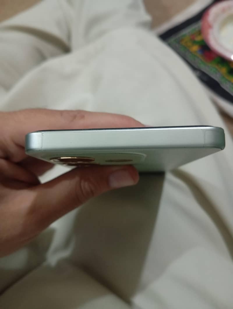 OPPO A5 Pro 4