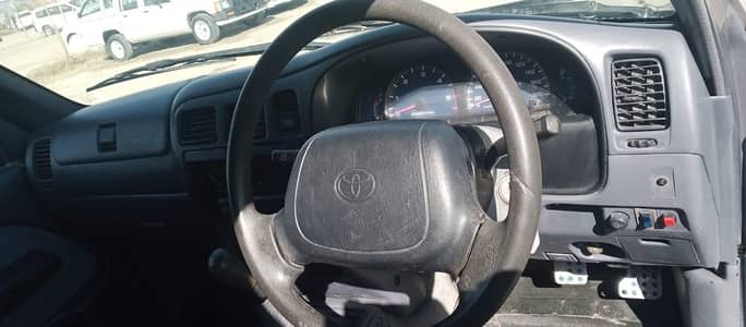 Toyota Belta 2005