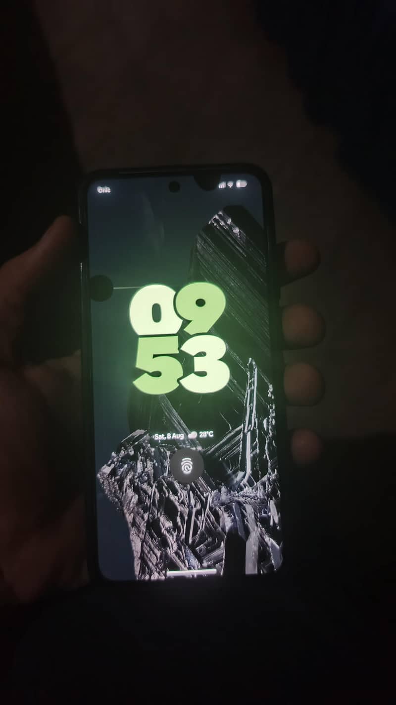 Pixel 8 5