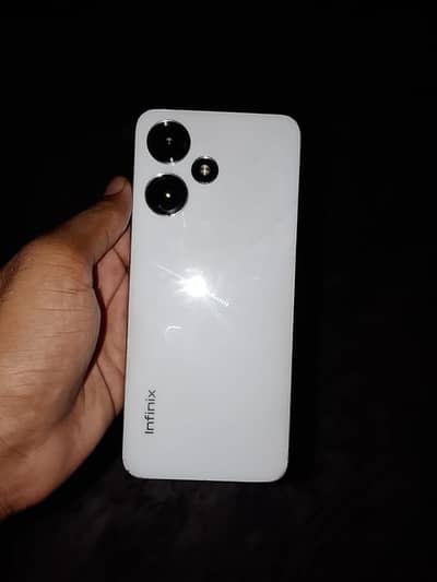 Infinix Hot 30 Play