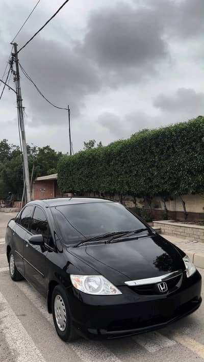 Cleanest Honda City IDSI 2005