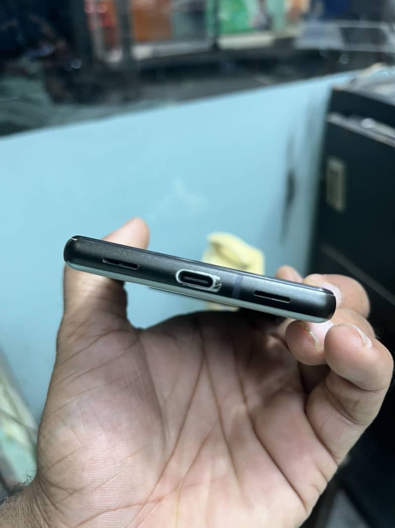 Google Pixel 6a 3