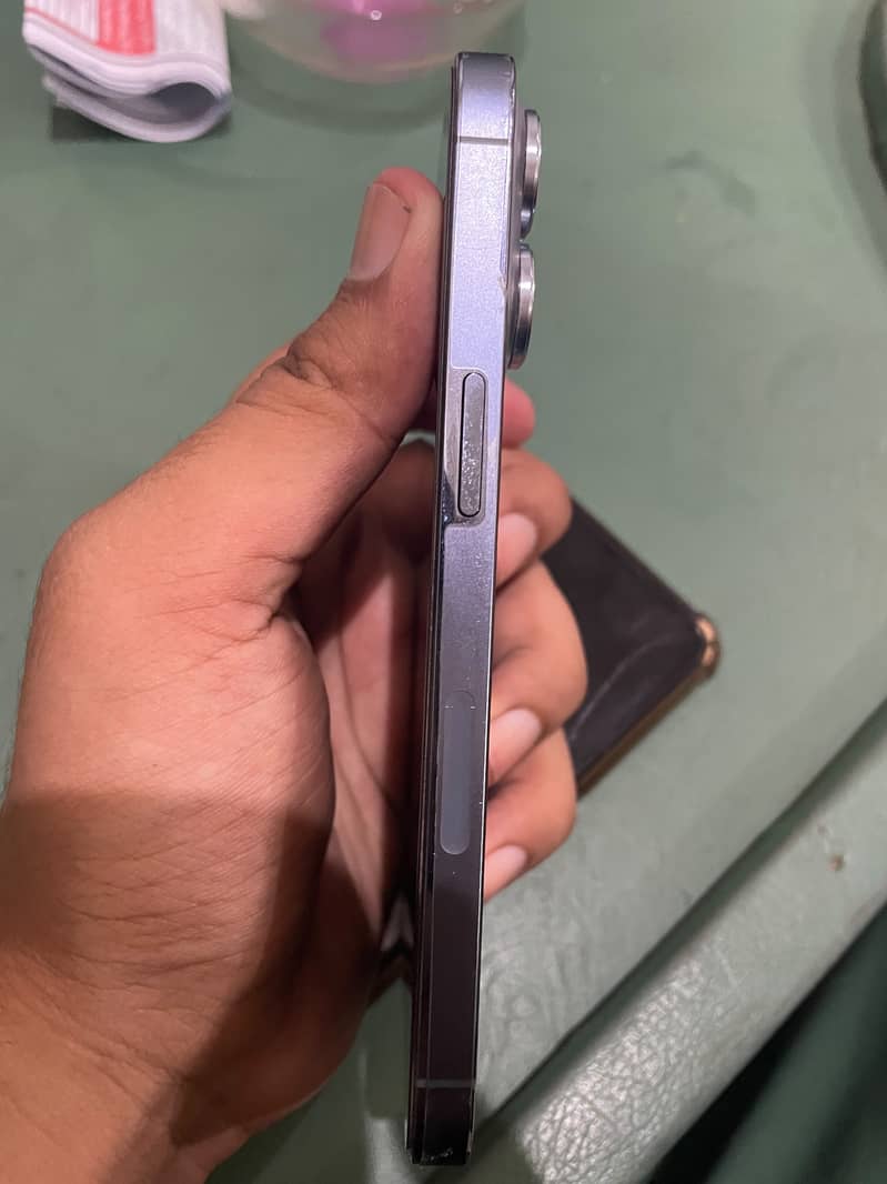 Apple iPhone 13 Pro 1