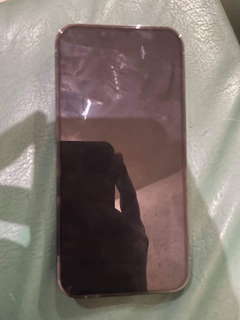 Apple iPhone 13 Pro 2