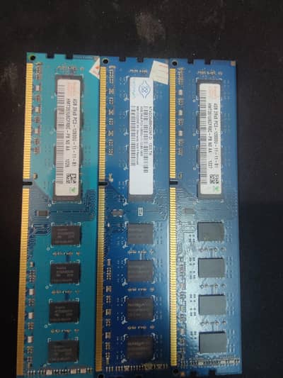 DDR3 4gb 1600 Mhz (3 sticks)