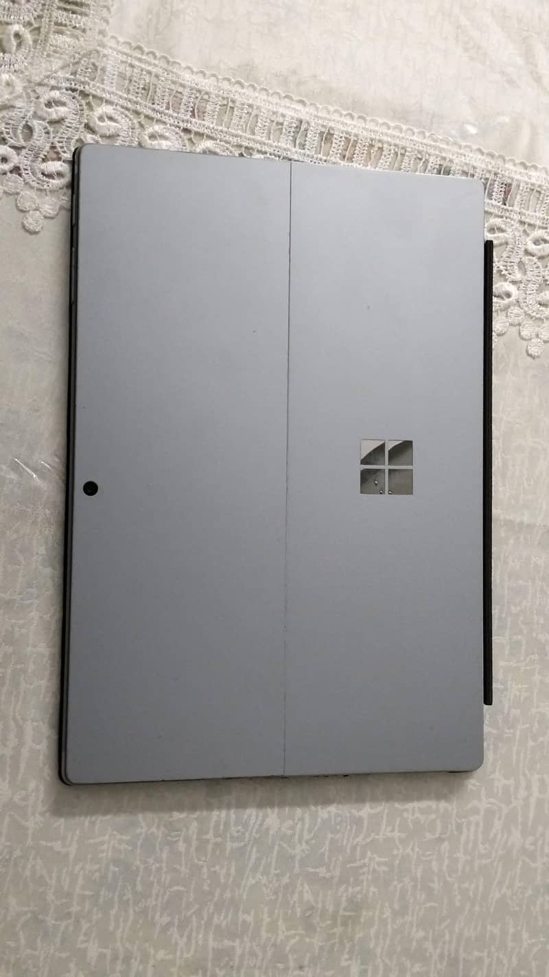 MICROSOFT SURFACE PRO 7 4