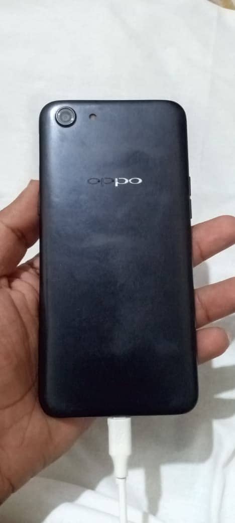 OPPO A83 3