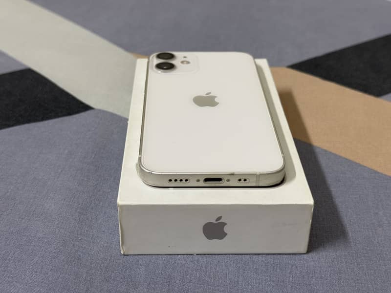Apple iPhone 12 mini 3