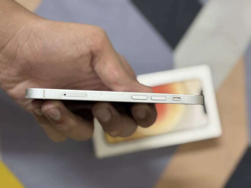 Apple iPhone 12 mini 4