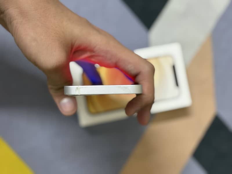 Apple iPhone 12 mini 6
