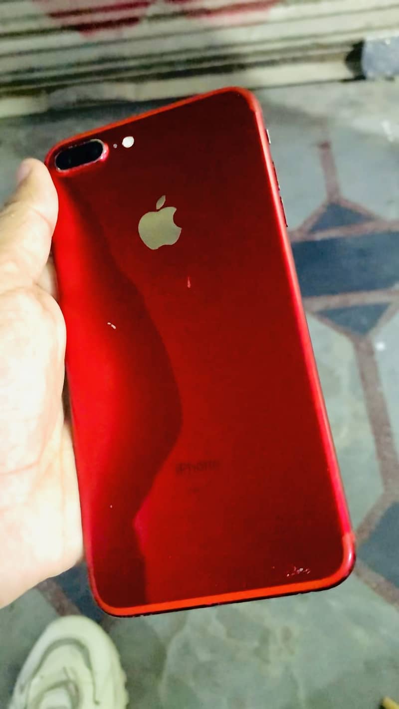 Apple iPhone 7 Plus 3