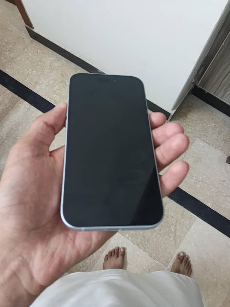 Apple iPhone 15 5