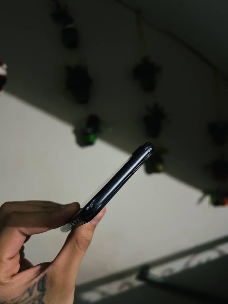 Apple iPhone 7 3