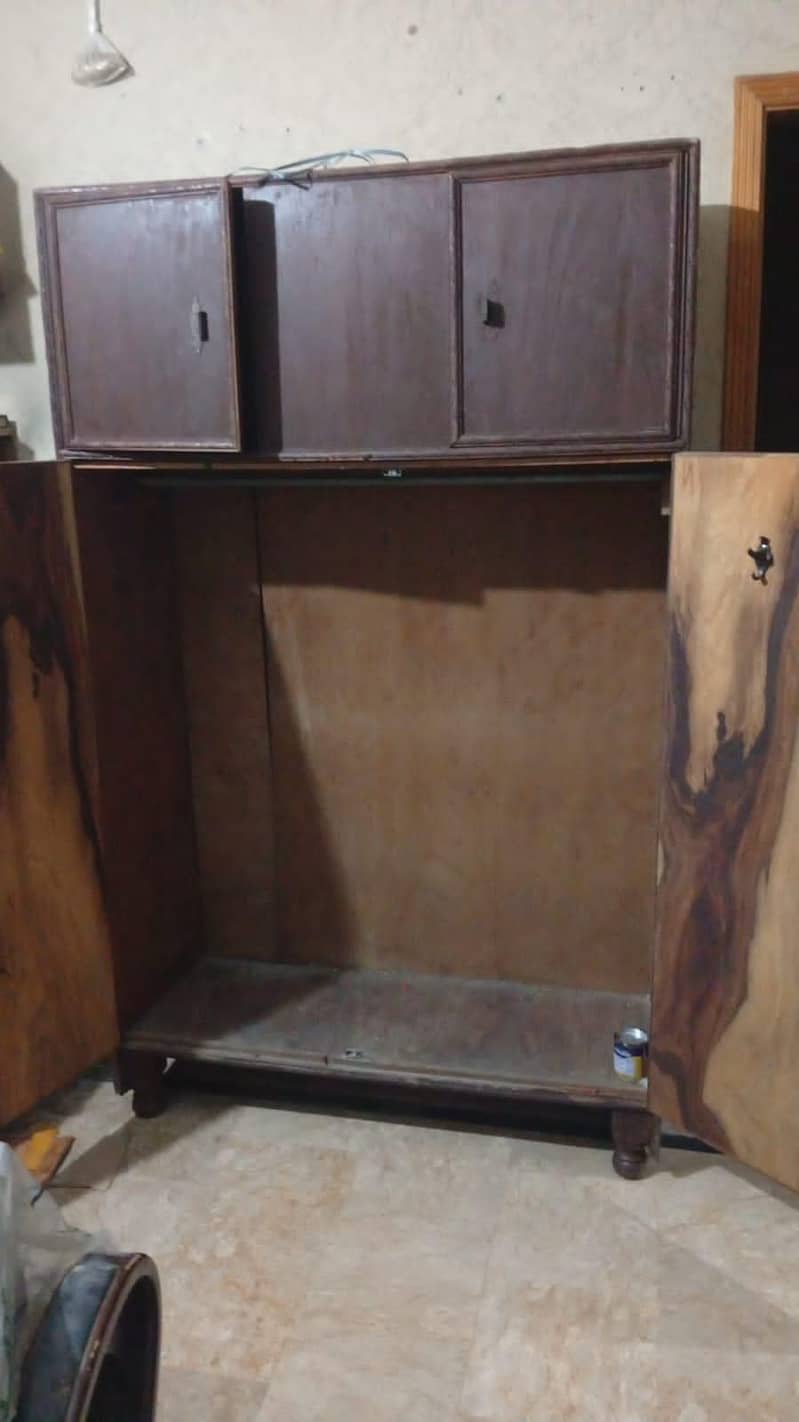 wardrobe 5