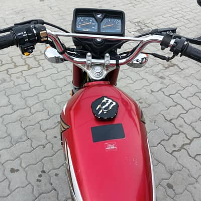Honda Cg 125 2025 model. 10/10