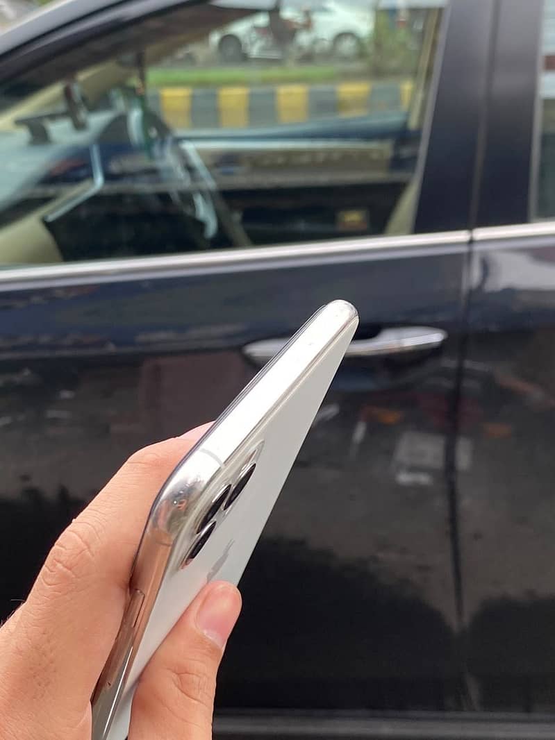 Iphone 11 pro max 3