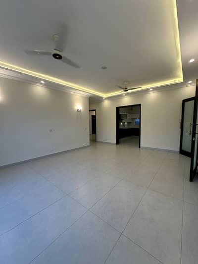 1 KANAL NEW HOUSE FOR RENT BAHRIA TOWN LAHORE
