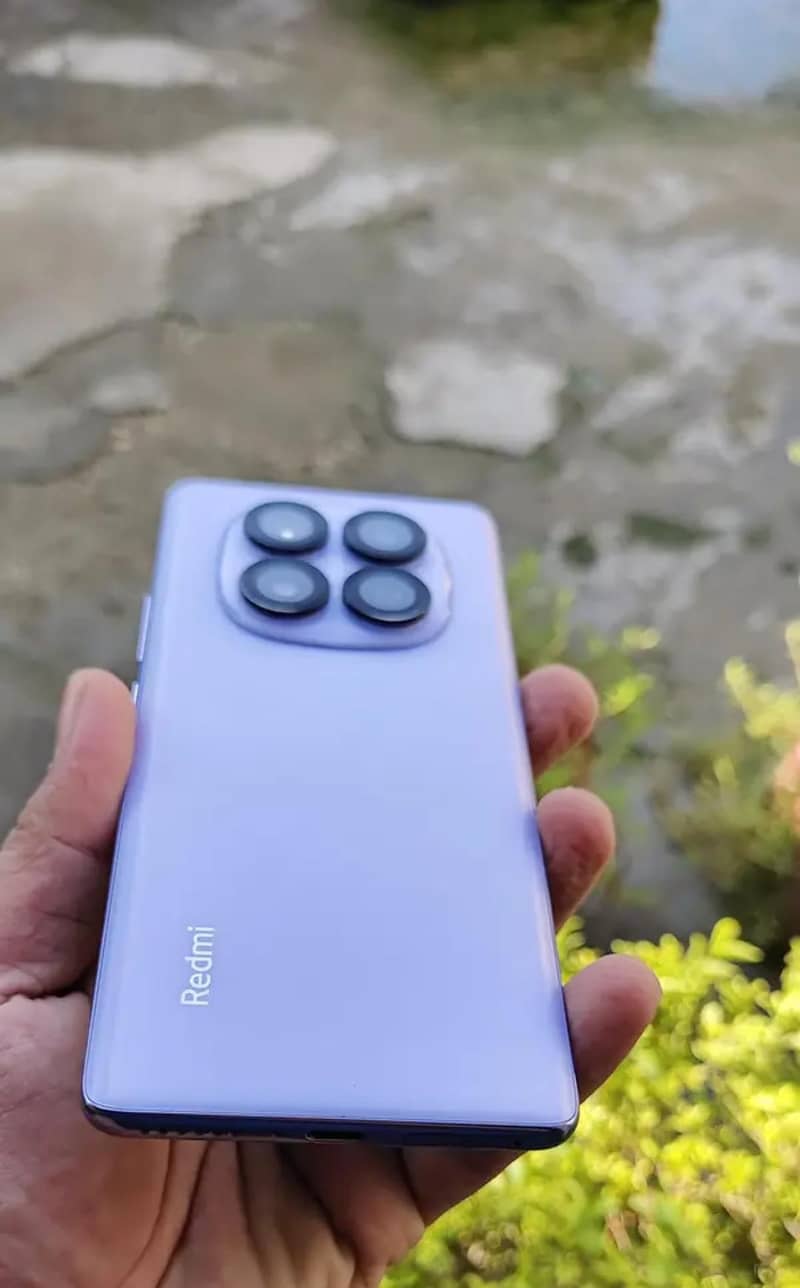 Xiaomi Redmi Note 14 Pro 1