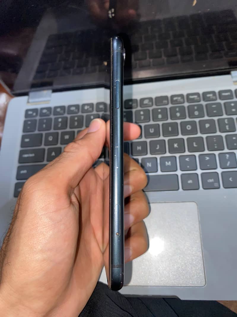 Apple iPhone XR 2