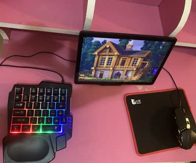 5 in 1 combo new condition.